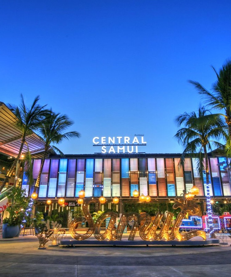 Shops and street life in central Koh Samui