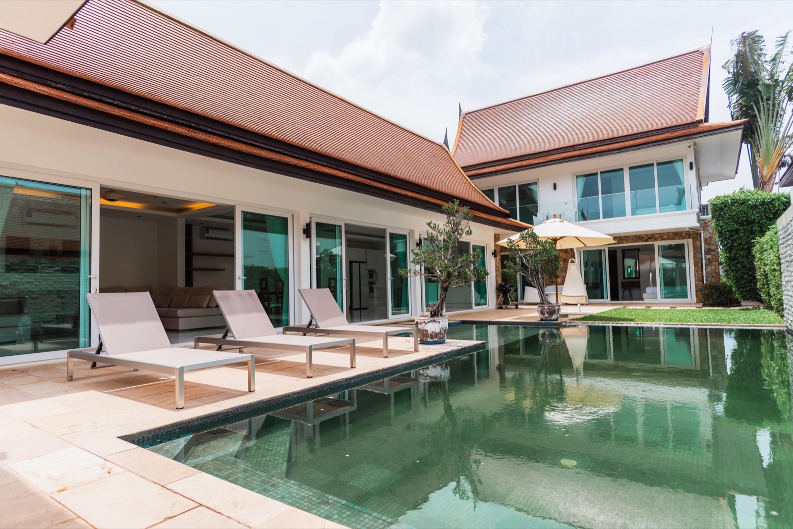 Thai-modern private pool villa on Koh Samui